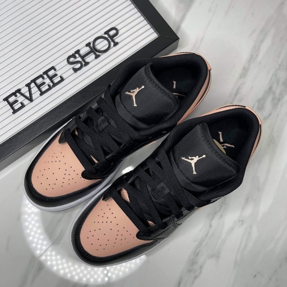 Jordan Retro 1 Low - Picture 2 of 4